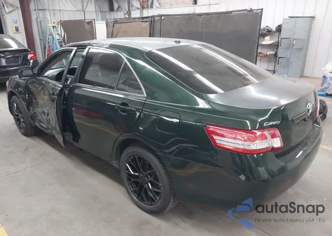 2011 Toyota Camry Le z USA, uszkodzony, nr VIN 4T1BF3EKXBU592551